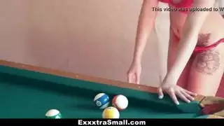 سكسي ابن يحشق بزاز امه