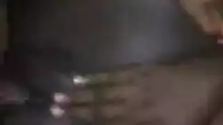 الفحل الأسمر يحصل على مكافأته بضربات قوية على الأريكة