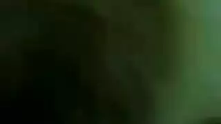 مصرية مثيرة تعرض ثدييها وتتعرض للضرب بقوة