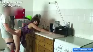 الابن ينيك امه في المطبخ بقوة فيلم سكس أمهات مترجم