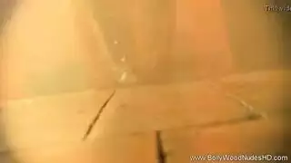 الجميلة النائمة تحصل على قضيب الأب
